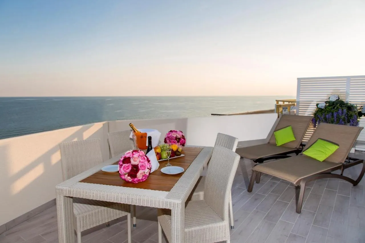 Hotel Carlton Lido di Jesolo 4*,  Italy